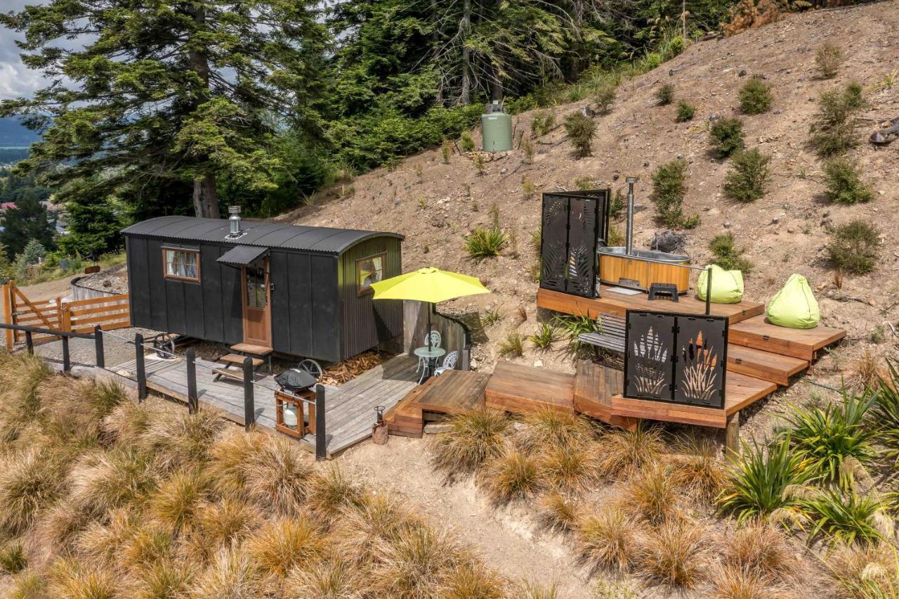 The Shepherds Hut - Boutique Retreat. Hanmer Springs Kültér fotó